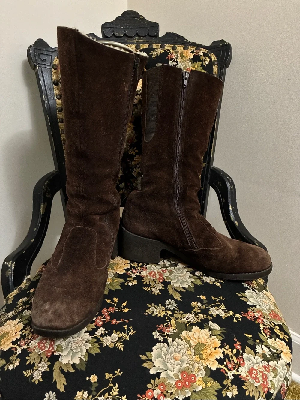 Vintage Drapers of Glastonbury Made in England Shearling Suede Boots
